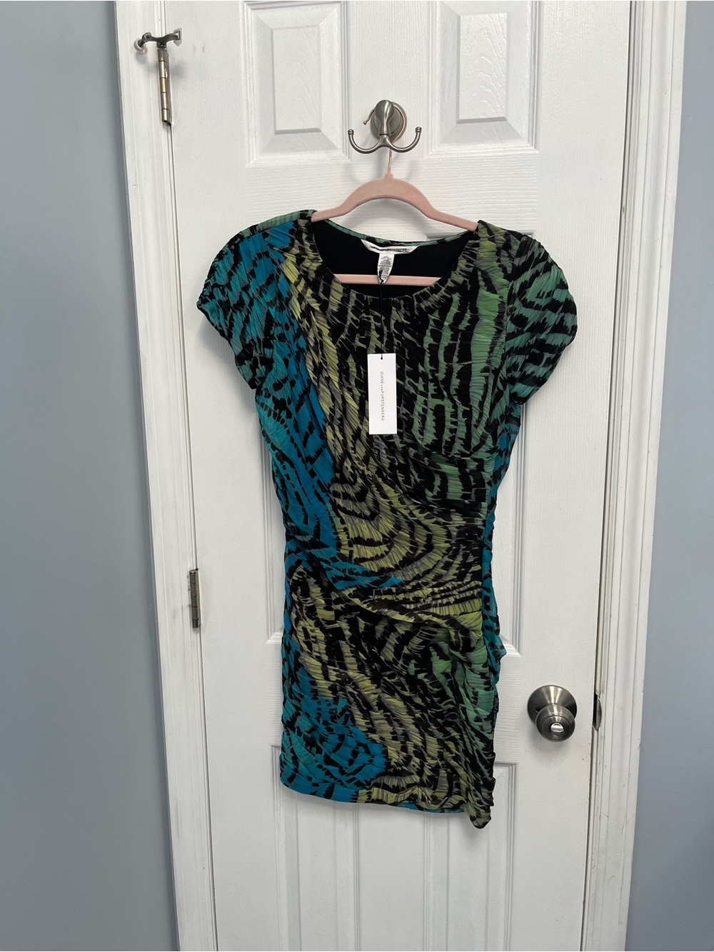 Diane Von Furstenberg Silk bodycon Y2K Abstract Animal Print Mini Dress 6 New